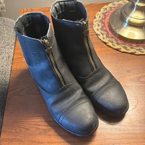 Ariat Girls Riding Boots - Size 3